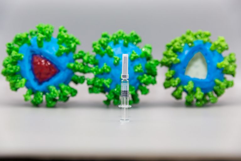 Κοροναϊός – Επιδείνωση στο 11% των ρευματοπαθών που εμβολιάστηκαν