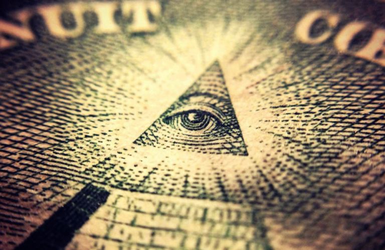 Φωνάζει ο κλέφτης…