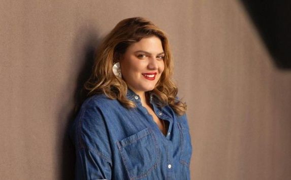 Δανάη Μπάρκα – «Δεν πρέπει να επιτρέπουμε σε κανέναν να μας κάνει να νιώθουμε υποδεέστεροι»