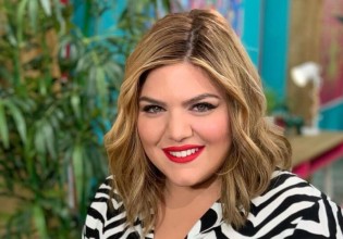 Δανάη Μπάρκα – Επιστρέφει δυναμικά με το «Πάμε Δανάη!» στο MEGA το καλό