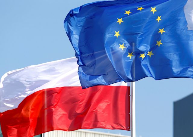 Πολωνία - Καταργεί το Πειθαρχικό Συμβούλιο των δικαστών - Κάνει πίσω μετά το τελεσίγραφο της ΕΕ