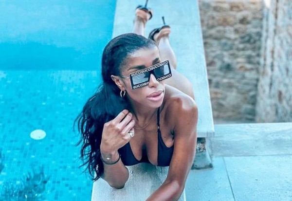 Ελίζαμπεθ Ελέτσι – Ξεσήκωσε τη Μύκονο με τον καυτό χορό της