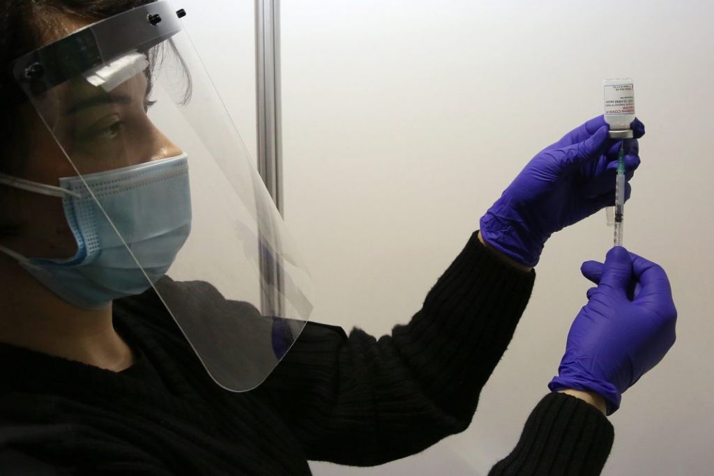 ΠΟΕΔΗΝ – Να ανασταλεί ο νόμος για την υποχρεωτικότητα των εμβολιασμών