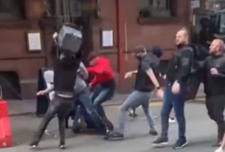 Premier League – Πολύ ξύλο μεταξύ οπαδών Γιουνάιτεντ και Λιντς