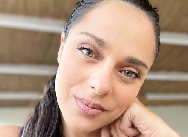 Ευαγγελία Συριοπούλου – Η σπάνια φωτογραφία με τον σύντροφό της λίγο πριν γεννήσει