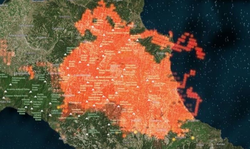 Απίστευτες εικόνες από δορυφόρο: Οι πυρκαγιές σε Αττική, Εύβοια και Ηλεία