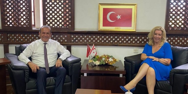 Κύπρος – Αντιδράσεις για την επίσκεψη Ολλανδής βουλευτή στα κατεχόμενα και την ανάρτησή της στο Twitter