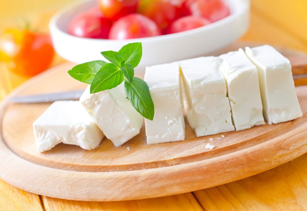 Feta with “fake passport” in foreign markets