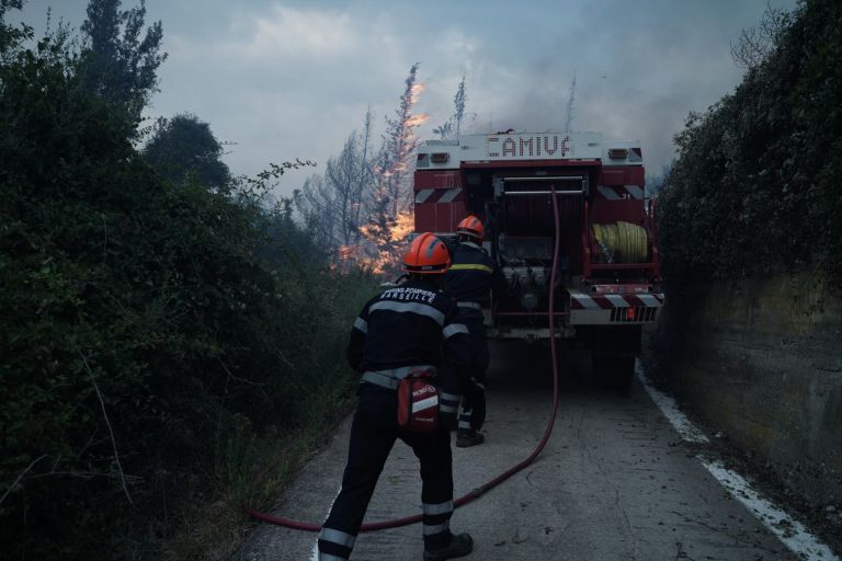 Κερατέα – Μήνυμα του 112 στους κατοίκους για να εκκενώσουν το Μαρκάτι