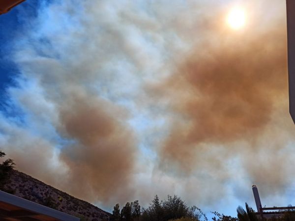 Κερατέα – Εκκενώνεται και η Συντερίνα μετά το Μαρκάτι – Νέο μήνυμα από το 112