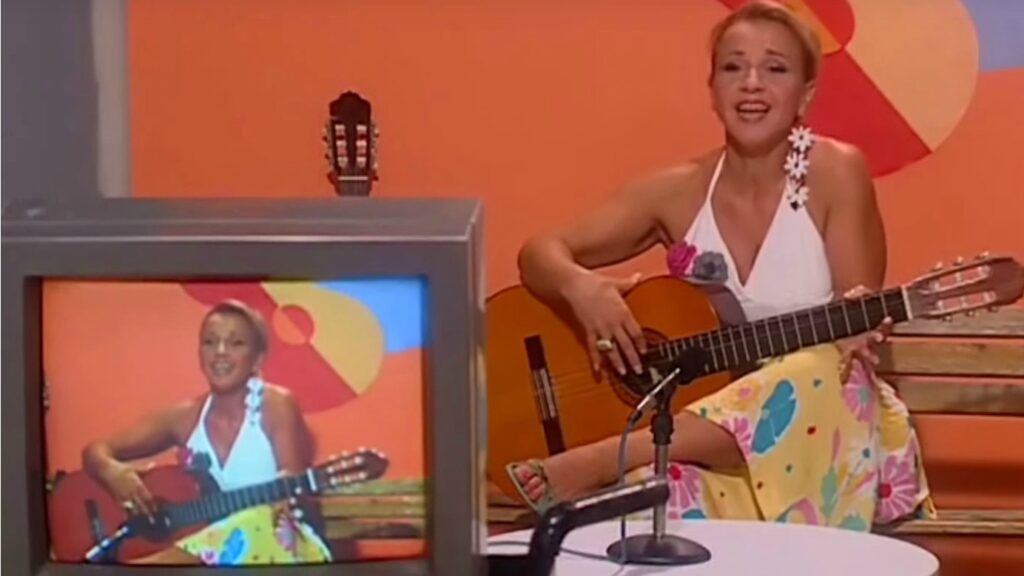 Θυμάστε την Φρίντα του «Παρά Πέντε» - Τι κάνει σήμερα η «ξινή» παρουσιάστρια του τηλεΒΟΑ