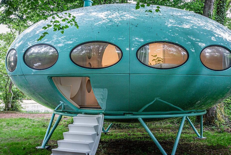 Επιστροφή στο μέλλον μέσα σε ένα ανακαινισμένο Futuro House