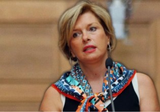 Ανασχηματισμός – Ποια είναι η νέα αναπληρώτρια υπουργός Υγείας, Μίνα Γκάγκα