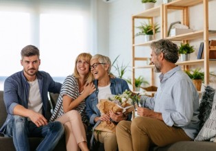 Επαγγελματίες γαμπροί – Αυτά τα τρία ζώδια θα λατρέψει η μαμά σου