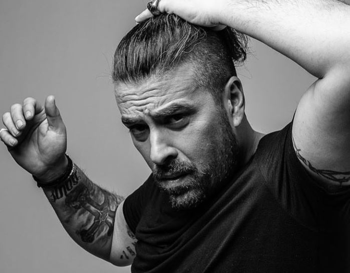 Γιάννης Αϊβάζης για #MeToo – «Ας αρπάξουν αυτή την ευκαιρία για να ξεβρωμίσει ο τόπος»