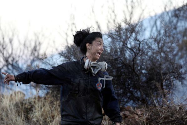 Συγκλονίζει η ηρωίδα εθελόντρια δασοπυροσβέστριας – «Συγγνώμη στους γονείς του Βασίλη που χάθηκε»