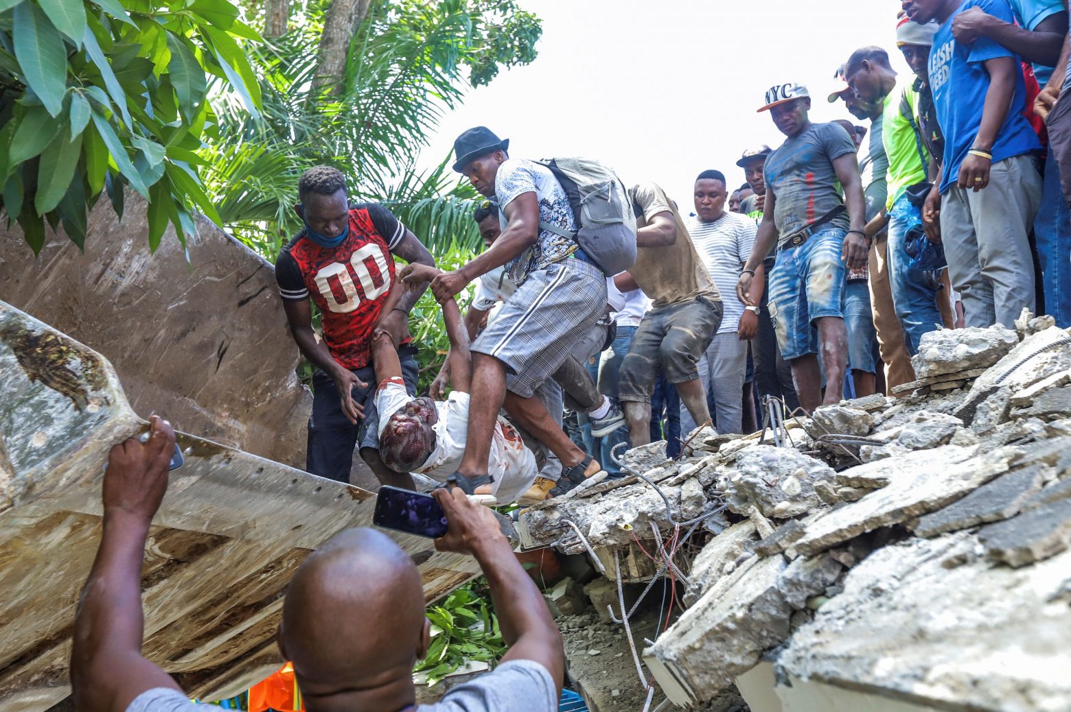 Αϊτή - Συγκλονιστικές φωτογραφίες και βίντεο από τον σεισμό