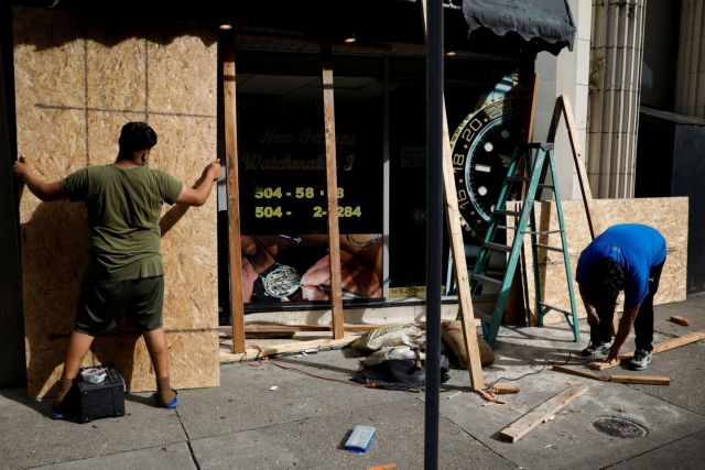 ΗΠΑ – Ενισχύθηκε ο τυφώνας Άιντα – Θυελλώδεις άνεμοι εντάσεως 185 χλμ την ώρα