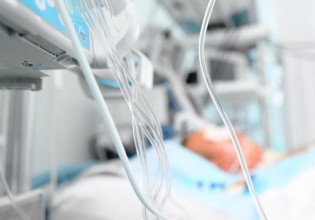 Κοροναϊός – Για πρώτη φορά ο ΕΟΔΥ δίνει στη δημοσιότητα το ποσοστό ανεμβολίαστων διασωληνωμένων