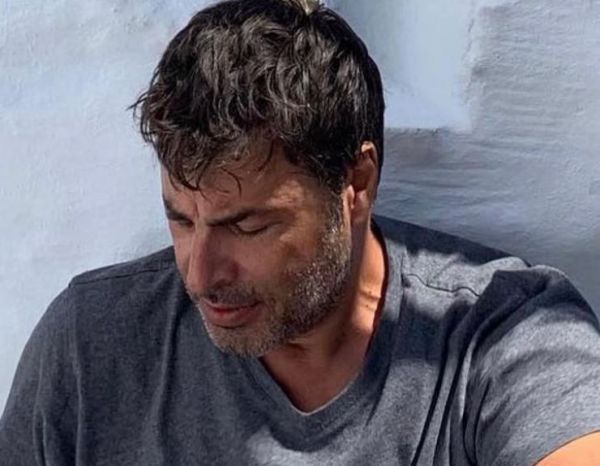 Βασίλης Παλαιολόγος – Μια ανάσα μακριά η φωτιά στο σπίτι του στην Ηλεία