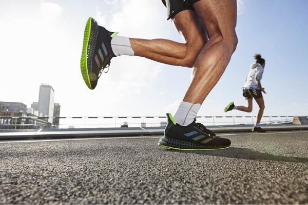 Παπούτσια από το μέλλον: Πώς η τεχνολογία μάς κάνει καλύτερους δρομείς