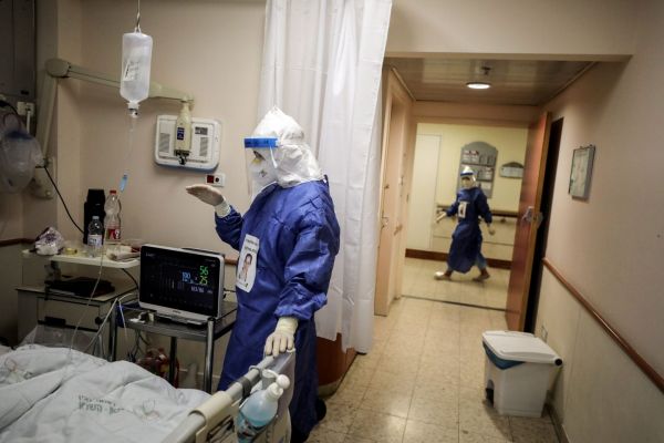 Ισραήλ – Πάνω από 8.400 κρούσματα και 25 θάνατοι μέσα σε ένα εικοσιτετράωρο