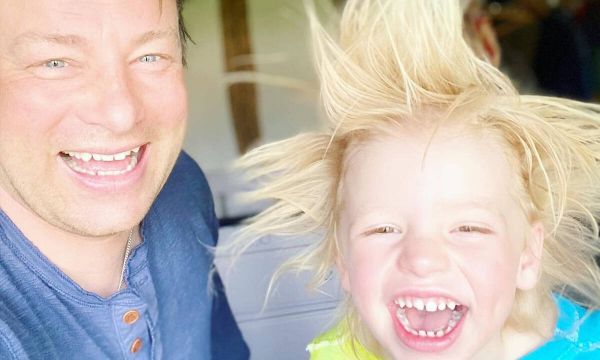 Jamie Oliver – Οι πιο γλυκές ευχές για τα γενέθλια του γιου του