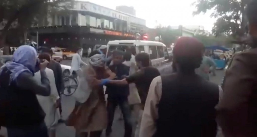 Αφγανιστάν – «Χτυπήθηκαν και Αμερικανοί» λέει το Πεντάγωνο