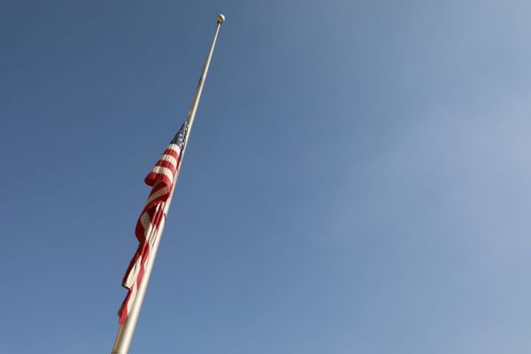 Αφγανιστάν – Υπεστάλη η αμερικανική σημαία στην πρεσβεία των ΗΠΑ στην Καμπούλ