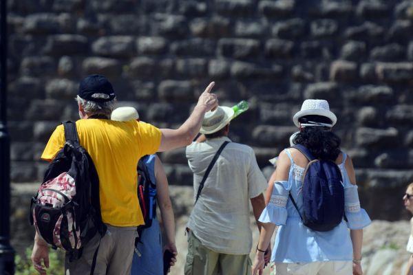 Καύσωνας – Συνεχίζεται και τις επόμενες μέρες – Πού θα φτάσει τους 42 βαθμούς