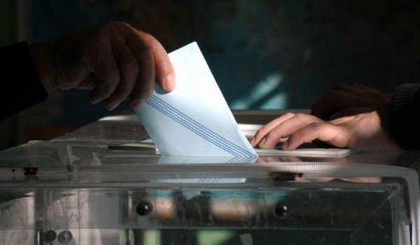 Παίρνουν… φωτιά οι μηχανές των δημοσκόπων