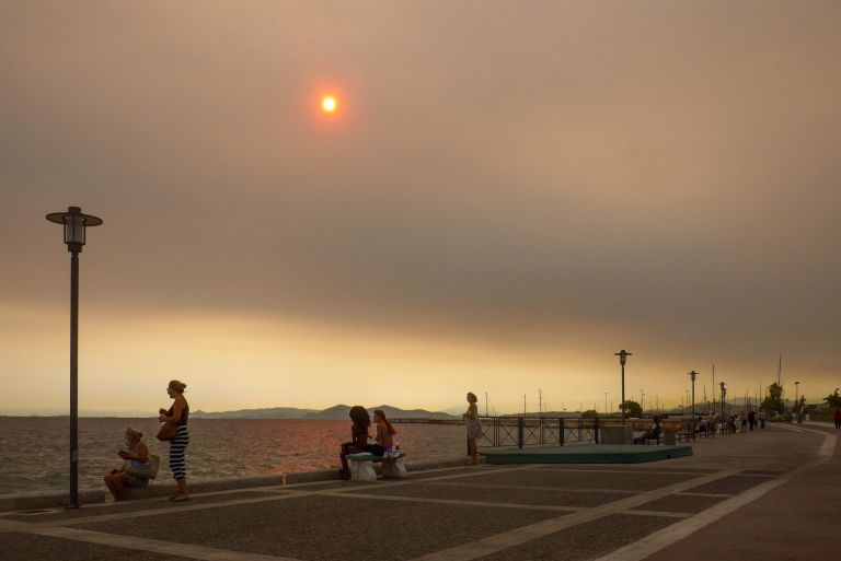 Μικροσωματίδια και ρύποι απο τις φωτιές – Δες τον κίνδυνο στο σπίτι σου