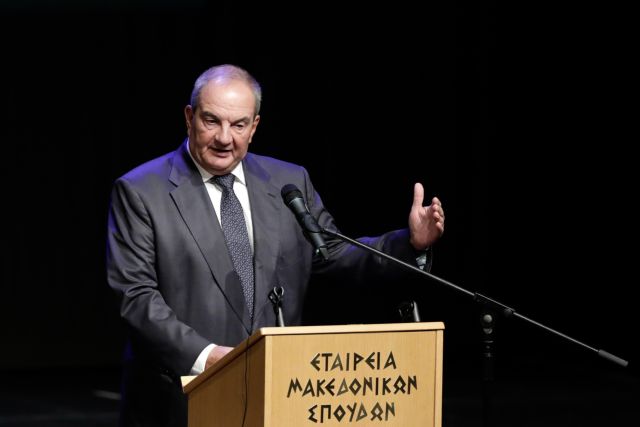 Συλλυπητήριο μήνυμα του πρώην πρωθυπουργού Κώστα Καραμανλή για την απώλεια του Κωνσταντίνου Μίχαλου