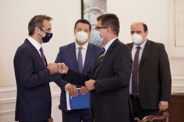 Μητσοτάκης σε Λέναρτσικ – Όραμά μας η Εύβοια να γίνει καλύτερη από ότι ήταν πριν τις φωτιές