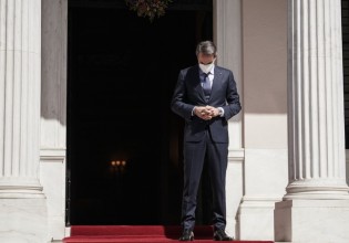 Ανασχηματισμός – Αντίστροφη μέτρηση μέχρι τη ΔΕΘ – Καμπανάκι στο Μαξίμου από τις δημοσκοπήσεις