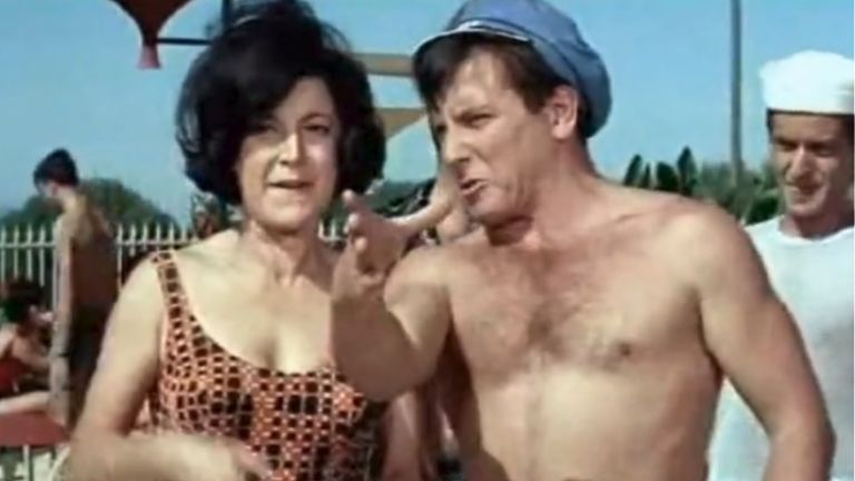 Σε ποιο ελληνικό νησί γυρίστηκαν «Τα κορίτσια για φίλημα» και το «Κάτι κουρασμένα παλικάρια»