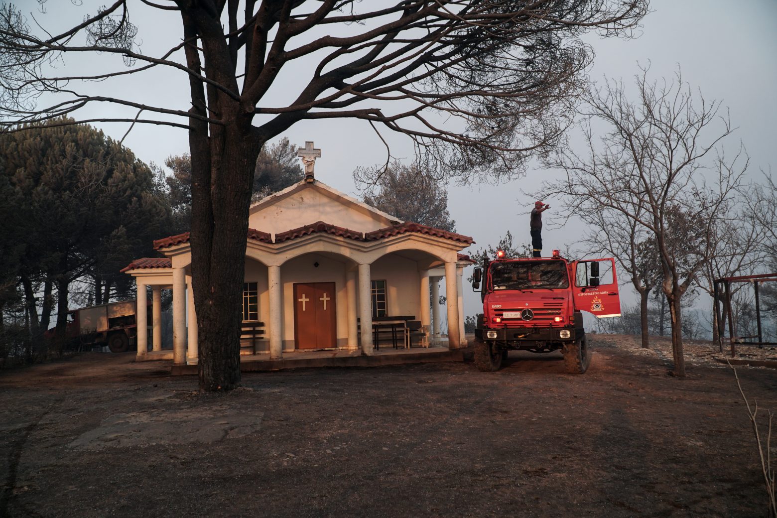 Φωτιά στην Ηλεία - Εκκενώνεται ξανά ο Λάλας, μήνυμα από το 112
