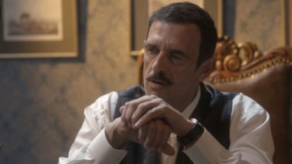 Άγριες Μέλισσες – Έρωτας από το παρελθόν και μια εκδίκηση καταστρέφουν την ζωή του Δούκα