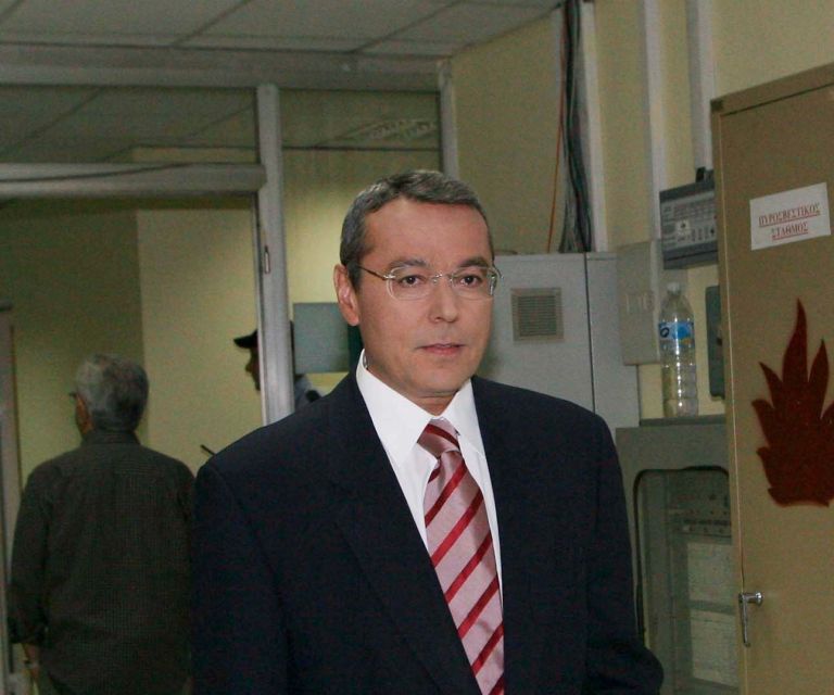 Αιμίλιος Λιάτσος – Βαρύ πένθος για τον δημοσιογράφο – Πέθανε ο αδερφός του, Σπύρος