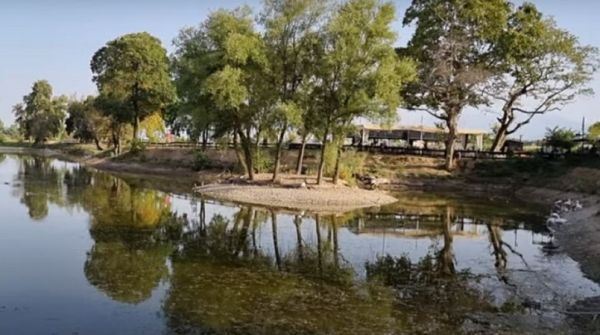 Καύσωνας – Στέρεψε η λίμνη Γκιτζή στα Τρίκαλα από τη ζέστη