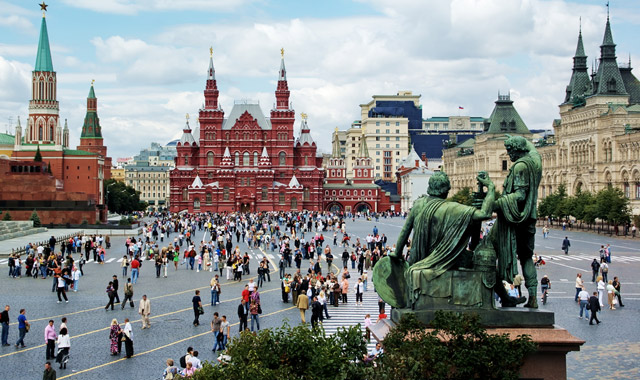 Τρία αγκάθια στο πλευρό της Μόσχας με το βλέμμα στο Κίεβο