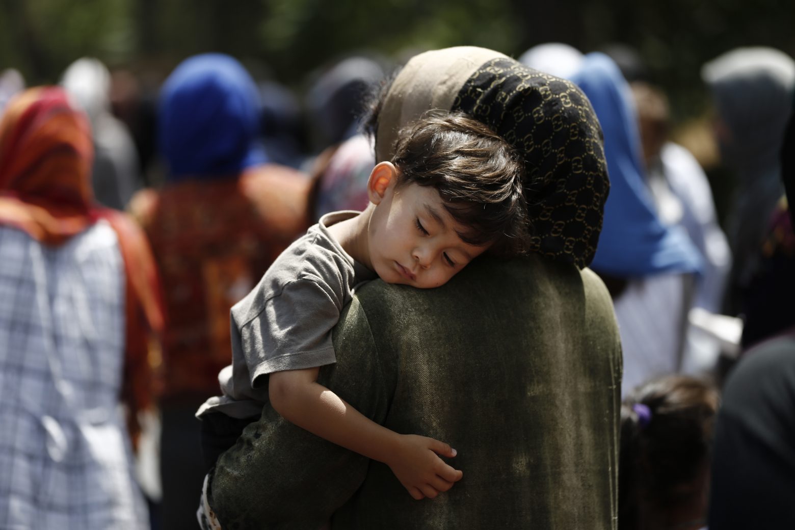 Φωτιά στην Αττική – Εκκενώθηκε πλήρως η δομή μεταναστών στη Μαλακάσα