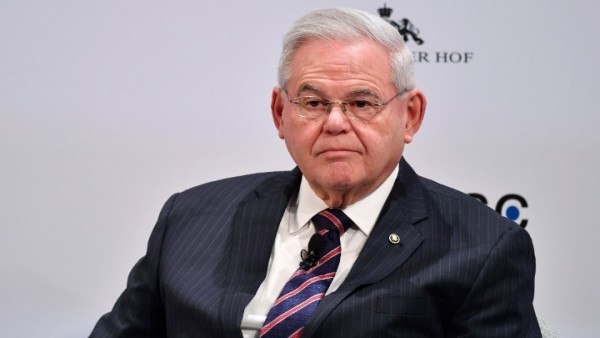 The meeting of PM Kyriakos Mitsotakis with the Chairman of the US Senate Foreign Relations Committee, Senator Robert Menendez