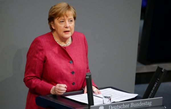 Γερμανία – Η Μέρκελ παίρνει το όπλο της κατά των ανεμβολίαστων