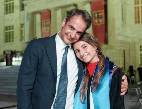 Δάφνη Μητσοτάκη – Οι ανθρωπιστικές σπουδές στο Γέιλ και το «σπάσιμο» μιας παράδοσης