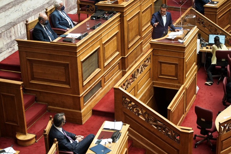 «Απολογία» Τσίπρα για το Μάτι και υψηλοί τόνοι με τον Κ. Μητσοτάκη