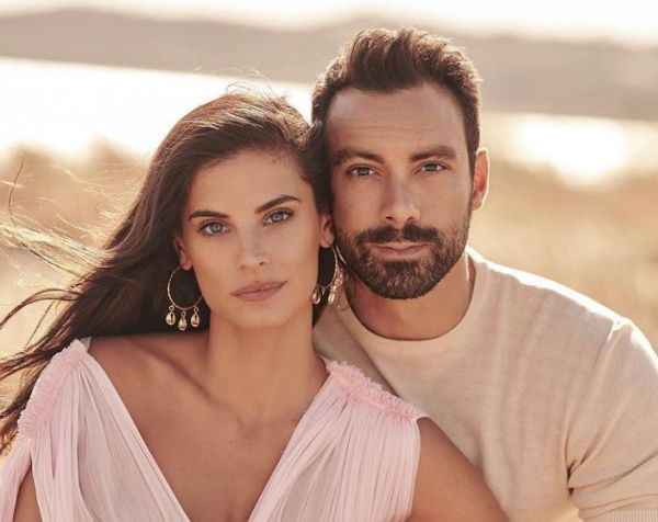 Σάκης Τανιμανίδης – Ο χαζομπαμπάς φωτογραφίζεται με μια από τις κόρες του και το αποτέλεσμα είναι ξεκαρδιστικό