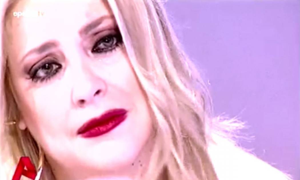 Νάνσυ Νικολαΐδου – Κάηκε το πατρικό της σπίτι στην Δροσοπηγή