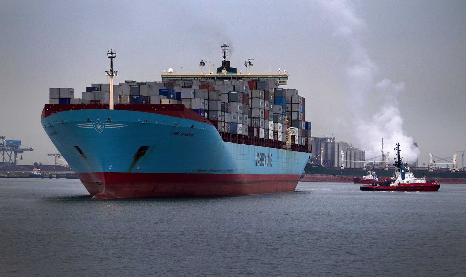 Νέα φορτηγά πλοία της Maersk θα κινούνται με μεθανόλη