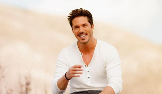 Νίκος Οικομόπουλος – Γιατί παραμένει στο νοσοκομείο